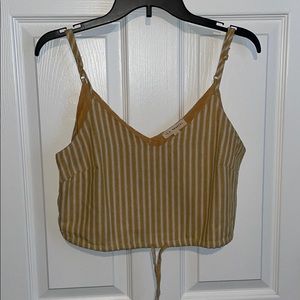 yellow loose fitting crop top! unworn!